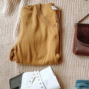 NWT Gap mustard sweater